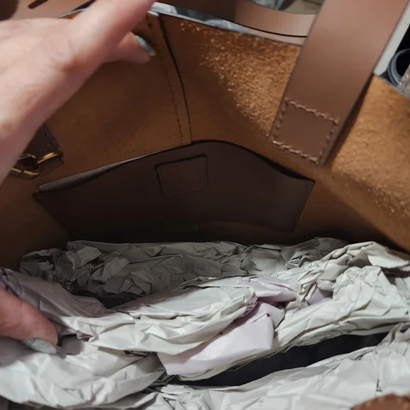 Purse - Picture 2 of 3